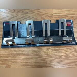 Richelieu Stainless Steel Wall Hooks